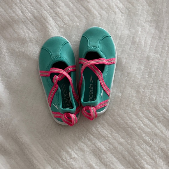Speedo Other - Speedo Kids Aqua and Pink Water Shoes